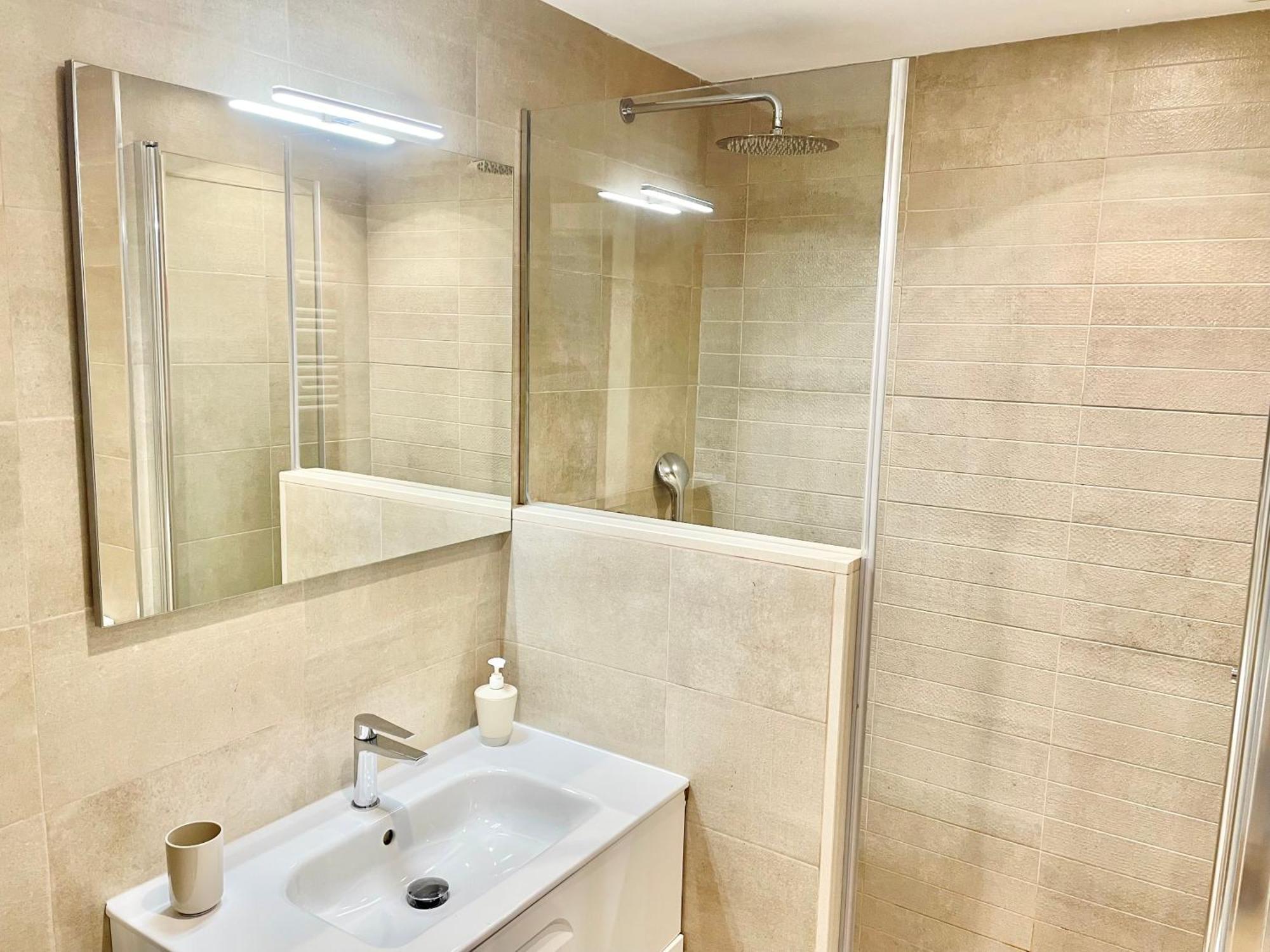 Apartamento San Lorenzo Playa. Vistas Al Mar. Gijón Dış mekan fotoğraf
