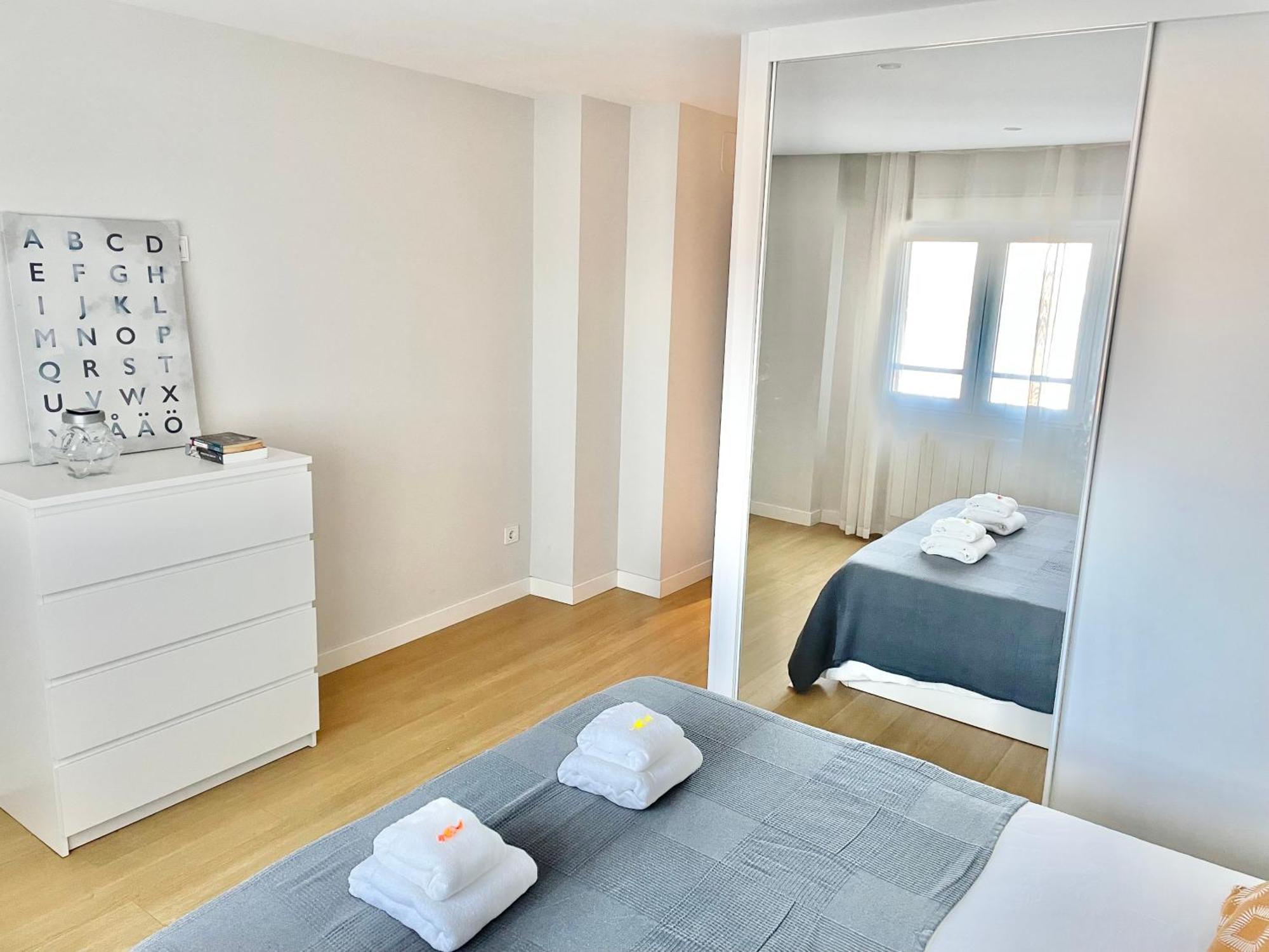 Apartamento San Lorenzo Playa. Vistas Al Mar. Gijón Dış mekan fotoğraf