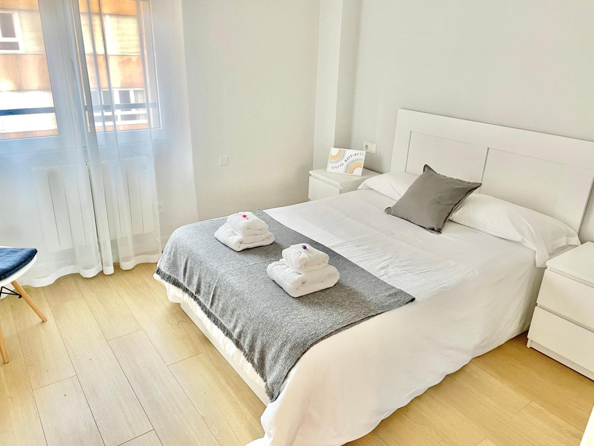 Apartamento San Lorenzo Playa. Vistas Al Mar. Gijón Dış mekan fotoğraf